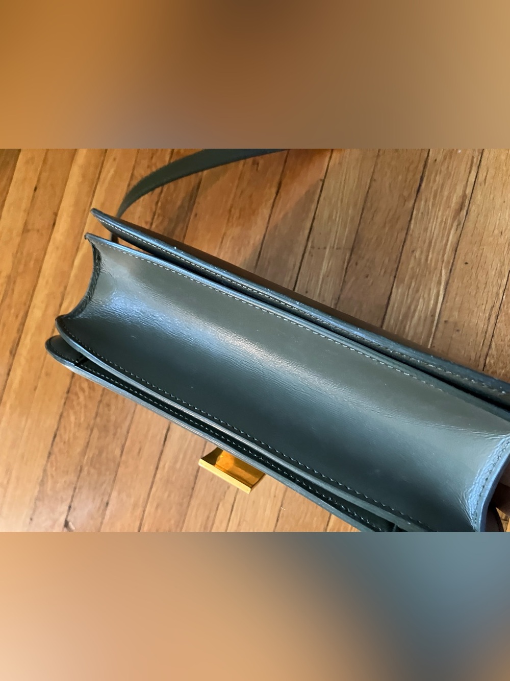 Celine Classic Box in Olive Green - Picture 6 of 15
